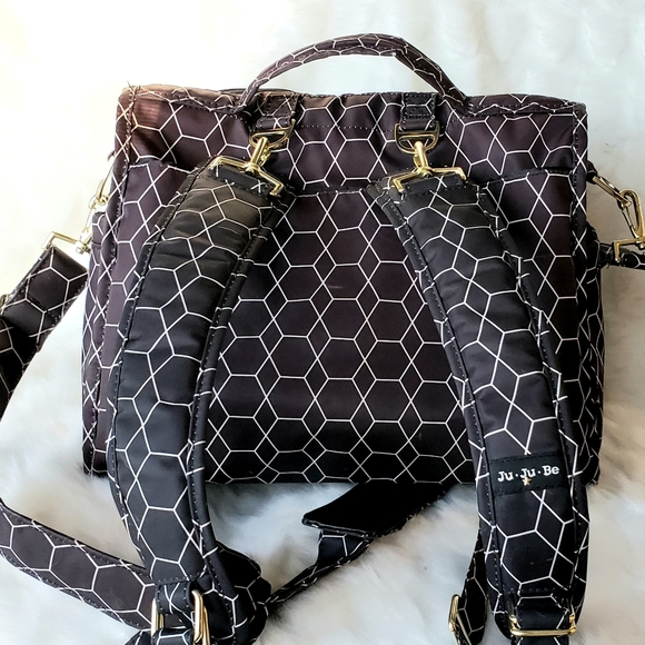 Jujube Diaper Bag - Picture 3 of 7